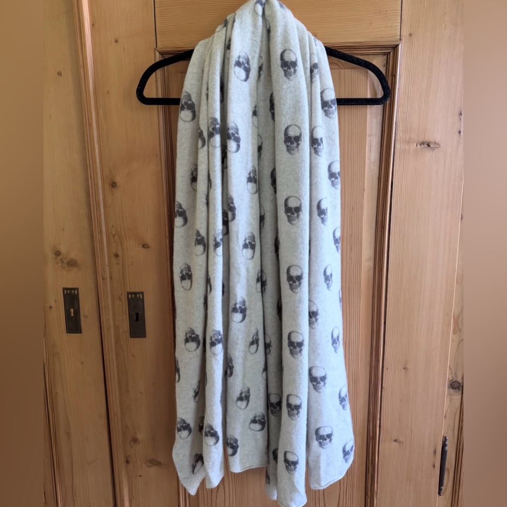 Skull Cashmere Skull Print, Gray, Cashmere Scarf